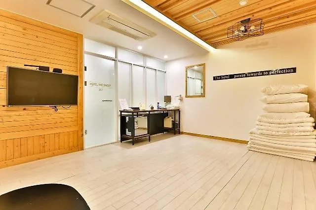 Gwang An Ri Hy Realty *