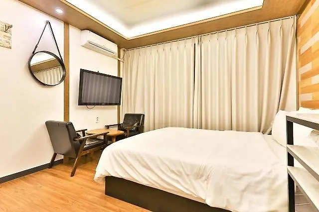 Gwang An Ri Hy Realty